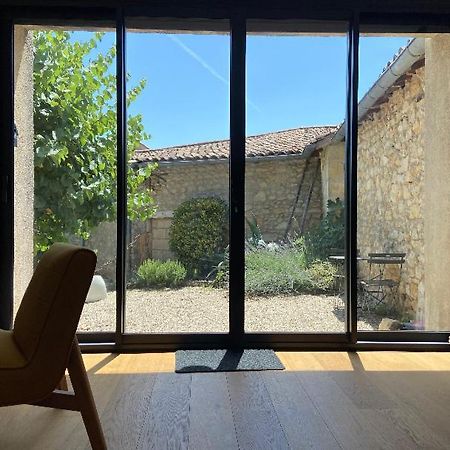 Le Clos Du Mesnil, Logement Totalement Independant Le Tourne Exterior photo